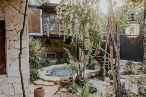 Luxury treehouse Tulum jungle /Casa Danzantes